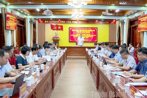 Duyệt văn kiện Đại hội Đảng bộ các xã Quản Bạ, Lùng Tám, Tùng Vài, Nghĩa Thuận và Minh Tân