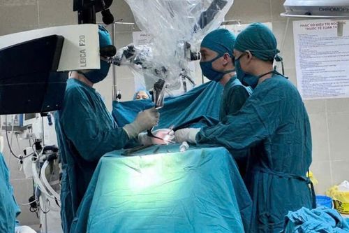 Đắk Lắk: Nghẹt thở cấp cứu nữ bệnh nhân bị người đàn ông xông vào nhà đâm 19 nhát