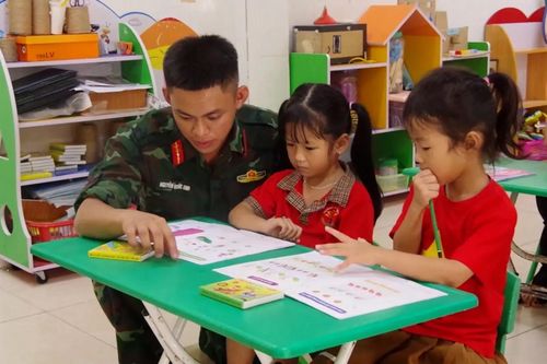 Lan tỏa hình ảnh 'Bộ đội Cụ Hồ' trong lòng nhân dân