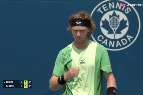 Alexander Rublev chạm mốc 250 chiến thắng sân cứng