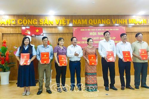 Thành lập 22 chi bộ trực thuộc Đảng ủy MTTQ Việt Nam tỉnh Cà Mau