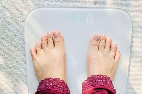 Sụt 9kg trong 2 tháng, cô gái trẻ sốc khi bác sĩ tiết lộ nguyên nhân