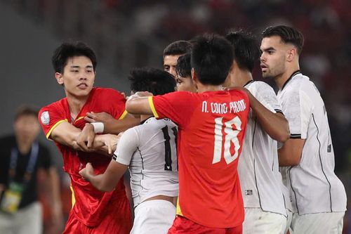 Thua U23 Việt Nam, 22 cổ động viên Indonesia bị bắt vì quậy phá