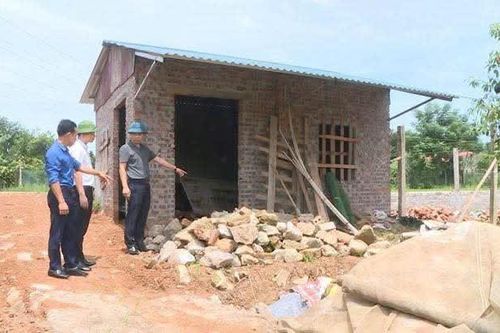 Xã Phúc Thọ phát hiện, xử lý 2 vụ xây dựng trái phép công trình trên đất nông nghiệp
