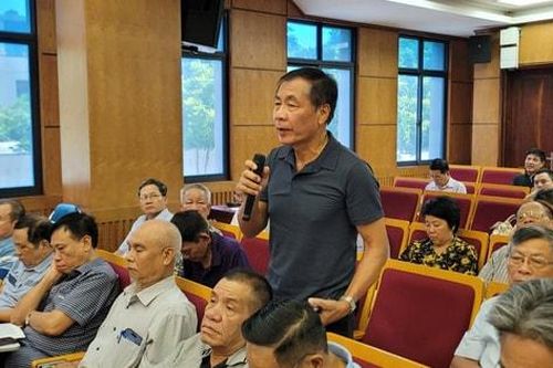 Cử tri phường Ba Đình, Ngọc Hà, Giảng Võ kiến nghị đẩy nhanh tiến độ cải tạo, xây mới, sửa chữa các khu chung cư cũ