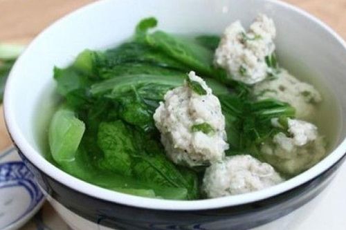 Loại rau dại được coi là vị thuốc Đông y quý, không trồng, chẳng chăm mà mọc tốt um, chế biến nhiều món ngon