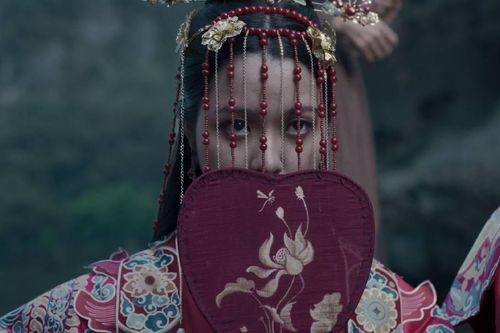 Lâm Thanh Mỹ trở lại với dòng phim cổ trang, lần đầu 'làm dâu' trên màn ảnh rộng