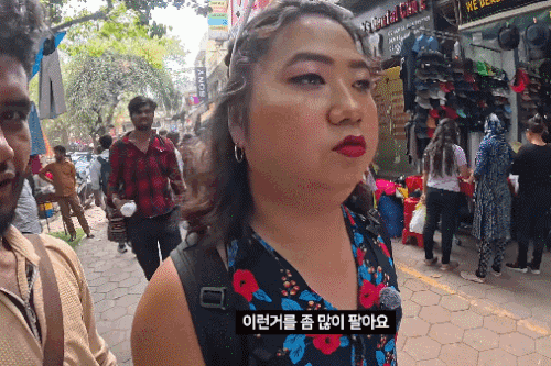 YouTuber Hàn Quốc gây chú ý khi giả gái du lịch Ấn Độ