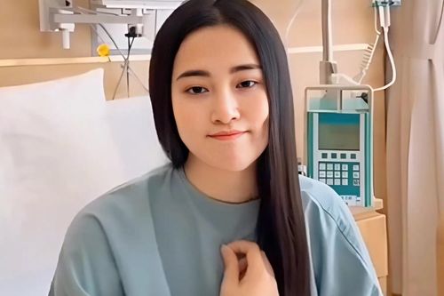Ca sĩ Tố My nhập viện cấp cứu