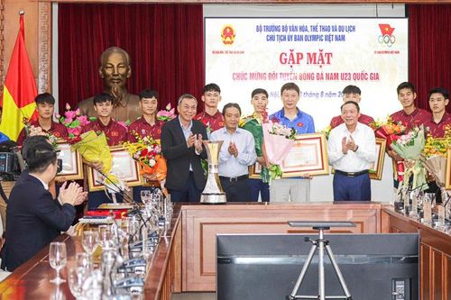 Trao Bằng khen của Thủ tướng Chính phủ cho U23 Việt Nam