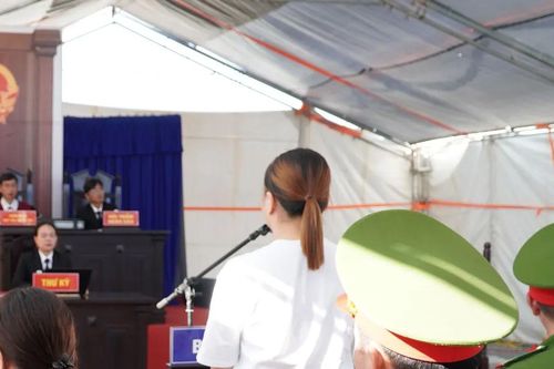 Lãnh án 1 năm tù giam vì chống người thi hành công vụ