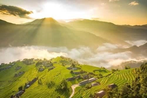 Tháng 8 vi vu đâu cho hợp ví tiền?