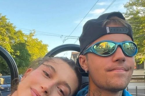 Justin Bieber thừa nhận sống ích kỷ, hôn nhân với vợ siêu mẫu gặp sóng gió?