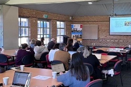Xây dựng cầu nối giáo dục bền vững giữa Việt Nam và Tây Australia