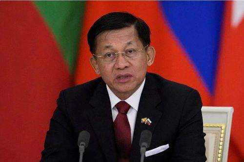 Myanmar dỡ bỏ tình trạng khẩn cấp, thành lập chính phủ lâm thời