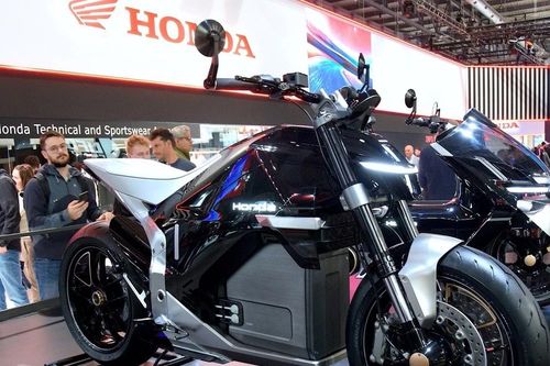 Honda chốt lịch ra mắt xe máy điện sạc được chung với ô tô