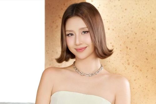 Em xinh màu mè nhất