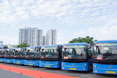 Công ty Phương Trang chính thức vận hành 35 tuyến xe buýt mới tại TP.HCM