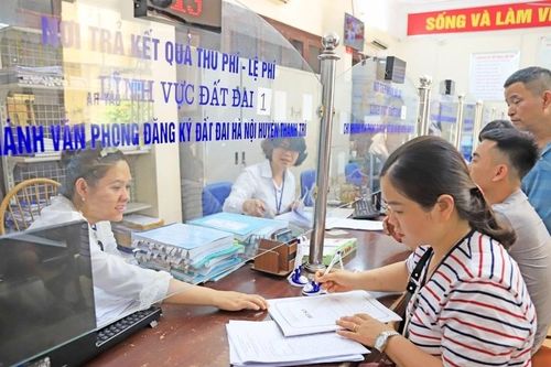 Cấp xã lúng túng, thiếu cán bộ chuyên môn về đất đai