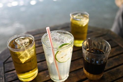 Ngày chỉ bán được 9 ly nước, chủ quán cà phê 'vỡ mộng'