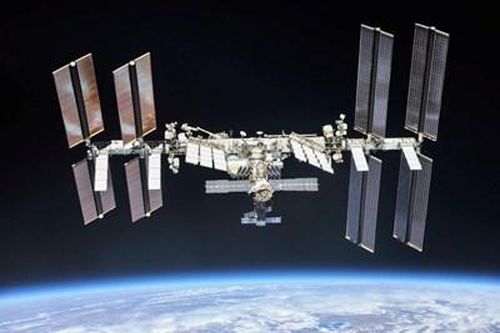 Mỹ, Nga đồng ý tiếp tục vận hành Trạm Vũ trụ quốc tế ISS cho đến năm 2028