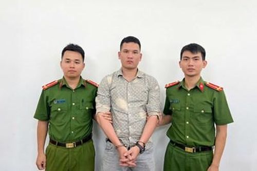 Công an xã Sơn Tiến bắt giữ đối tượng truy nã sau hơn một năm lẩn trốn