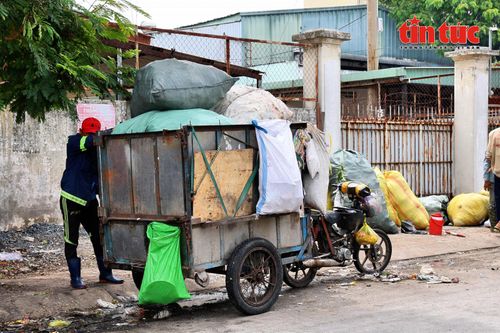 TP Hồ Chí Minh: Tháo gỡ vướng mắc trong quản lý chất thải rắn sinh hoạt sau sáp nhập