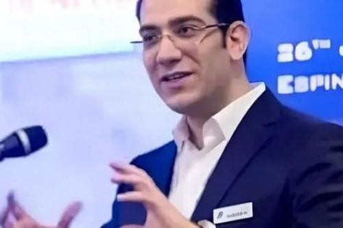 Ông trùm đế chế vận tải biển của Iran mới bị Mỹ trừng phạt là ai?