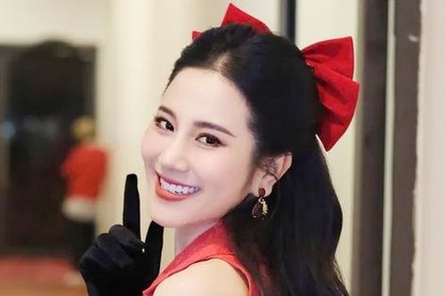 'Ngọc nữ bolero' Tố My nhập viện điều trị bệnh phình động mạch não