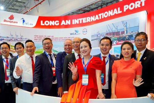 Đồng hành cùng VILOG 2025, Cảng Quốc tế Long An khẳng định cam kết phát triển bền vững