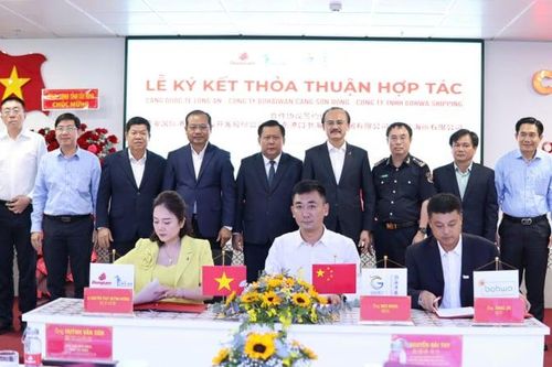 Cú bắt tay ba bên định hình tuyến logistics mới Việt – Trung