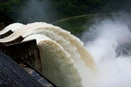 Xả lũ hồ chứa thủy điện Bá Thước 1 đến 15h ngày 5/8