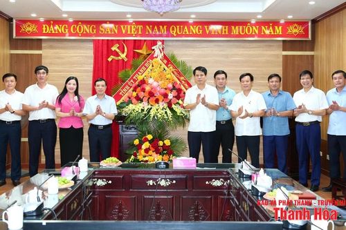 Phó Bí thư Thường trực Tỉnh ủy Lại Thế Nguyên chúc mừng Ngày truyền thống ngành Tuyên giáo của Đảng