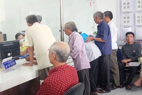 Nhiều tiện ích từ sổ tay hướng dẫn thủ tục đất đai