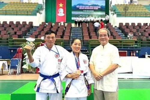 Tuổi 70 và món 'nhân sâm Karate-do'