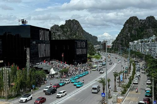 Chi tiêu bình quân của khách du lịch đến Quảng Ninh đạt 2,75 triệu đồng/lượt