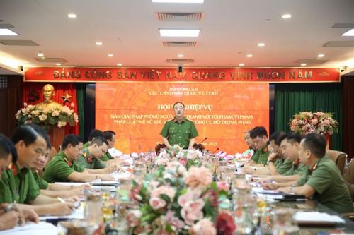 Phòng ngừa, đấu tranh tội phạm, vi phạm pháp luật về vũ khí, vật liệu nổ, công cụ hỗ trợ và pháo