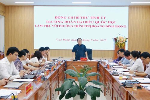 Bí thư Tỉnh ủy Quản Minh Cường làm việc với Trường Chính trị Hoàng Đình Giong