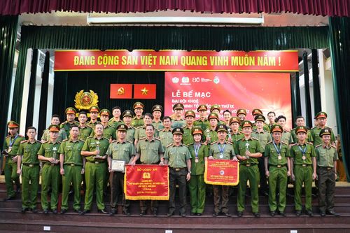 Một số hình ảnh CBCS Công an TPHCM tham gia Đại hội khỏe Vì ANTQ