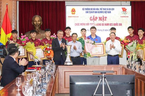 U23 Việt Nam nhận bằng khen, được thưởng thêm 500 triệu đồng