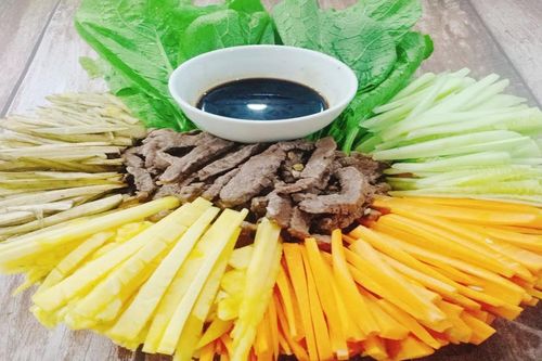 Cách làm bò cuốn cải xanh thơm ngon