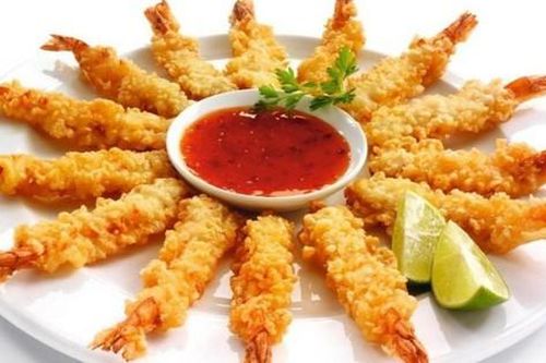 Đầu bếp bày cách làm món tôm chiên xù giòn căng, tôm không bị cong sau khi chiên, ngọt và chắc thịt, ngon như hàng quán xịn