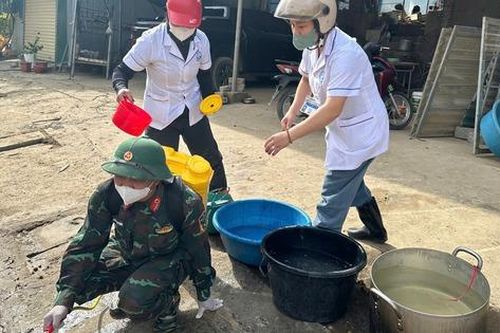 Nguy cơ dịch bệnh bùng phát sau mưa lũ, bác sĩ khuyến cáo cách phòng tránh