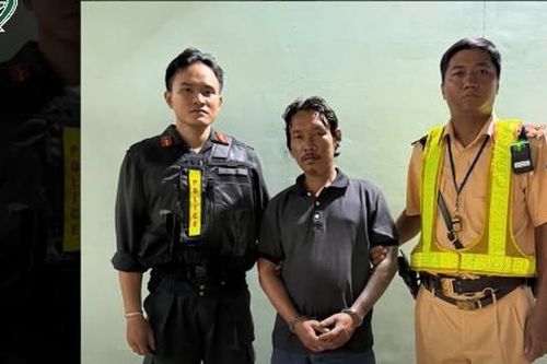 Bị tạm giữ phương tiện, 'ma men' nổi điên rút chìa khóa xe Wave đâm CSGT ngay tại chốt