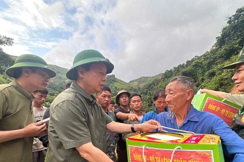 Phó Thủ tướng Trần Hồng Hà trực tiếp chỉ đạo cứu trợ, khắc phục hậu quả lũ quét tại Điện Biên