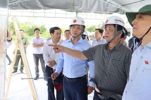 Phấn đấu đưa Dự án đường Hồ Chí Minh về đích đúng hẹn