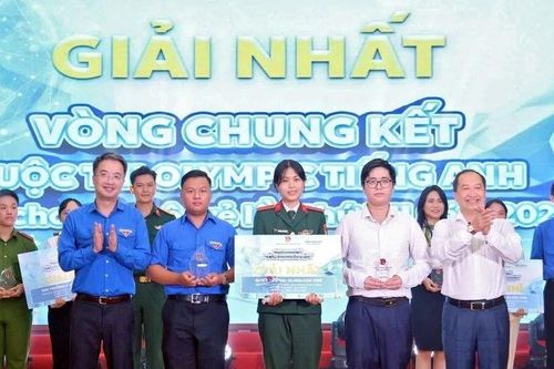 Chung kết Olympic tiếng Anh cán bộ trẻ
