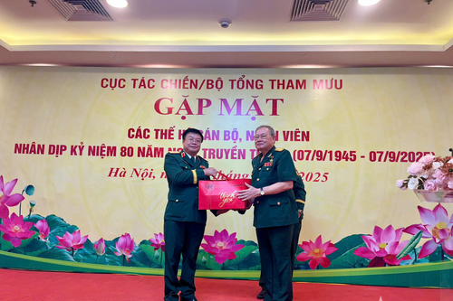 Cục Tác chiến gặp mặt kỷ niệm 80 năm Ngày truyền thống