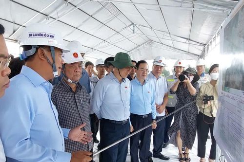 An Giang kiến nghị điều chuyển 200.000m³ đá để thi công Dự án đường Hồ Chí Minh
