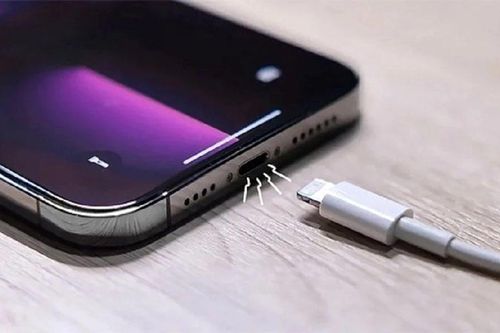 3 sai lầm sạc pin khiến bạn tốn tiền thay điện thoại oan